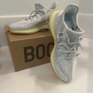 Men’s Yeezy ultraboost like new